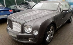 Bentley wart fortunę odnaleziony w Polsce. Przycupnął wśród Lamborghini