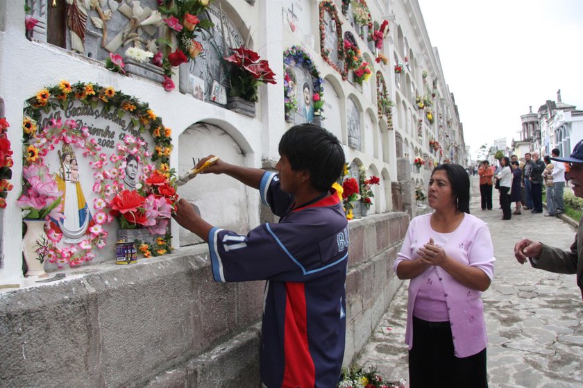 DIA DE LOS DIFUNTOS