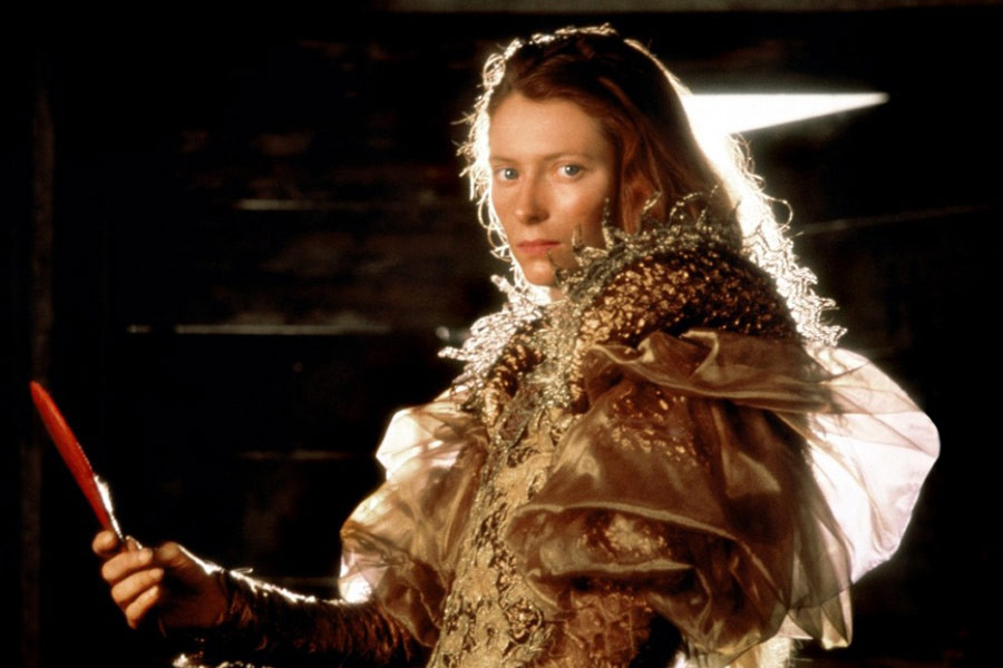 Tilda Swinton jako Lena w filmie "Caravaggio" (1986) o życiu barokowego malarza przez pryzmat jego obrazów