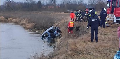 Spuszczą wodę z rzeki, żeby znaleźć radnego