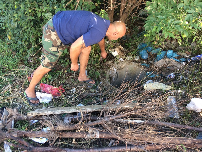 Otvoren šaht u naselju Stepa gde su nestali štenci