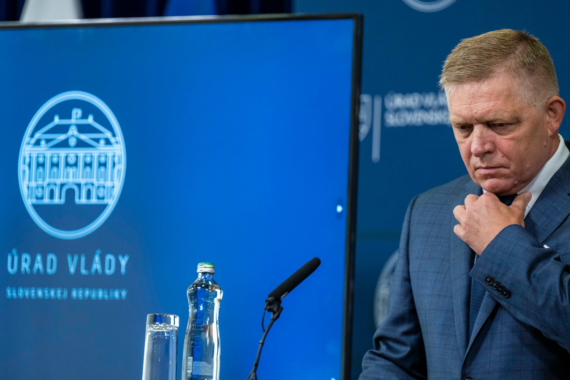 Predseda vlády SR Robert Fico (Smer-SD) počas tlačovej konferencie na Úrade vlády.