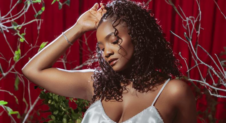 Simi excites fans on new single