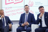 Przewodniczący Platformy Obywatelskiej Donald Tusk, prezes PSL Władysław Kosiniak-Kamysz i szef Polski 2050 Szymon Hołownia