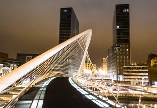 Efekt Bilbao. Jak Polska długa i szeroka trwa kulturalny wyścig zbrojeń