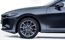 Nowa Mazda 3 już w Polsce. Cena? Na co mogą liczyć kierowcy? Koncern odkrywa karty