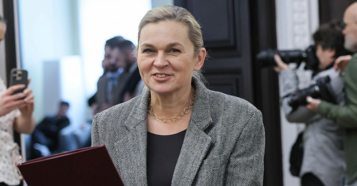 MEN chce zmniejszyć liczbę godzin nauki w szkołach. Nauczyciele nie mają wątpliwości, iż to ślepa uliczka