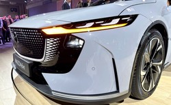 Nowa Mazda już trzęsie rynkiem. 84 proc. wybiera silnik o mocy 258 KM