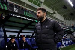 Legia w roli trenera zatrudniła stand-upera. Feio przebił Glapińskiego