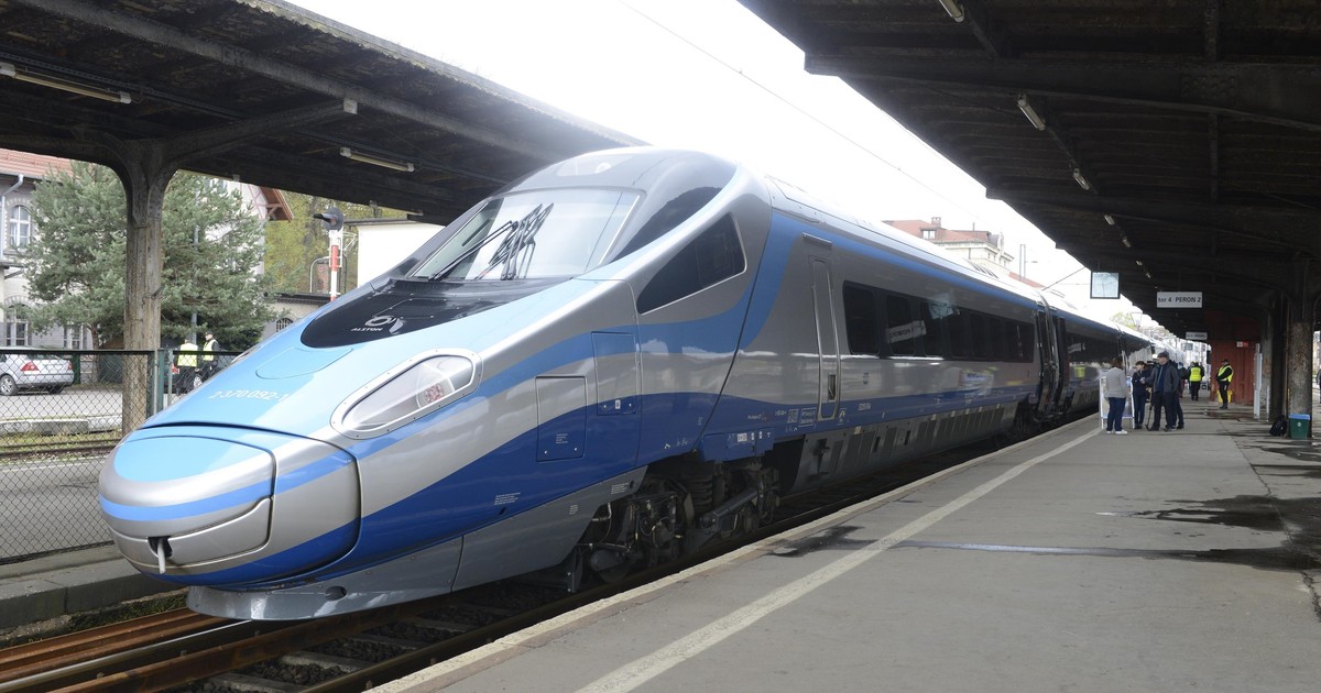 PKP Intercity ruszyło z promocją i biletami za 1 zł, ale jest problem. "Zapłacić się nie da"