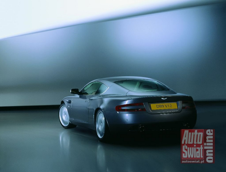 Aston Martin DB9