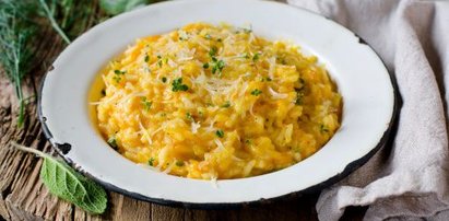 Risotto marchewkowe z parmezanem