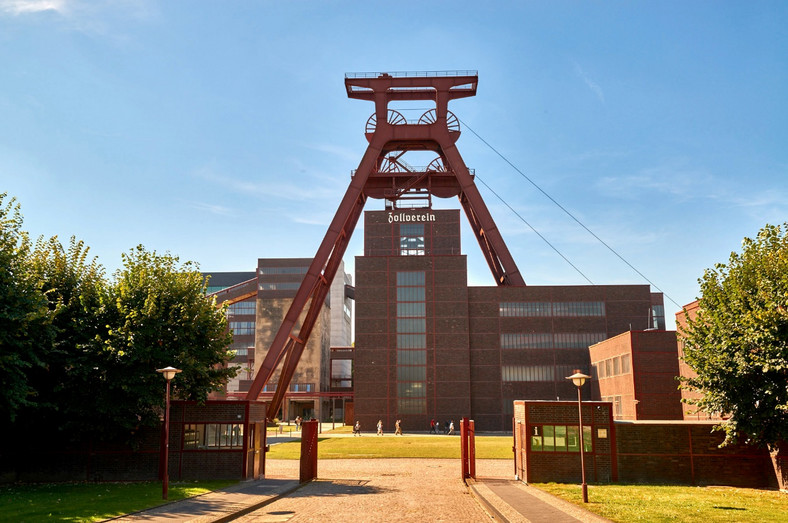 Dawna kopalnia wraz z koksownią "Zollverein", Essen, Niemcy