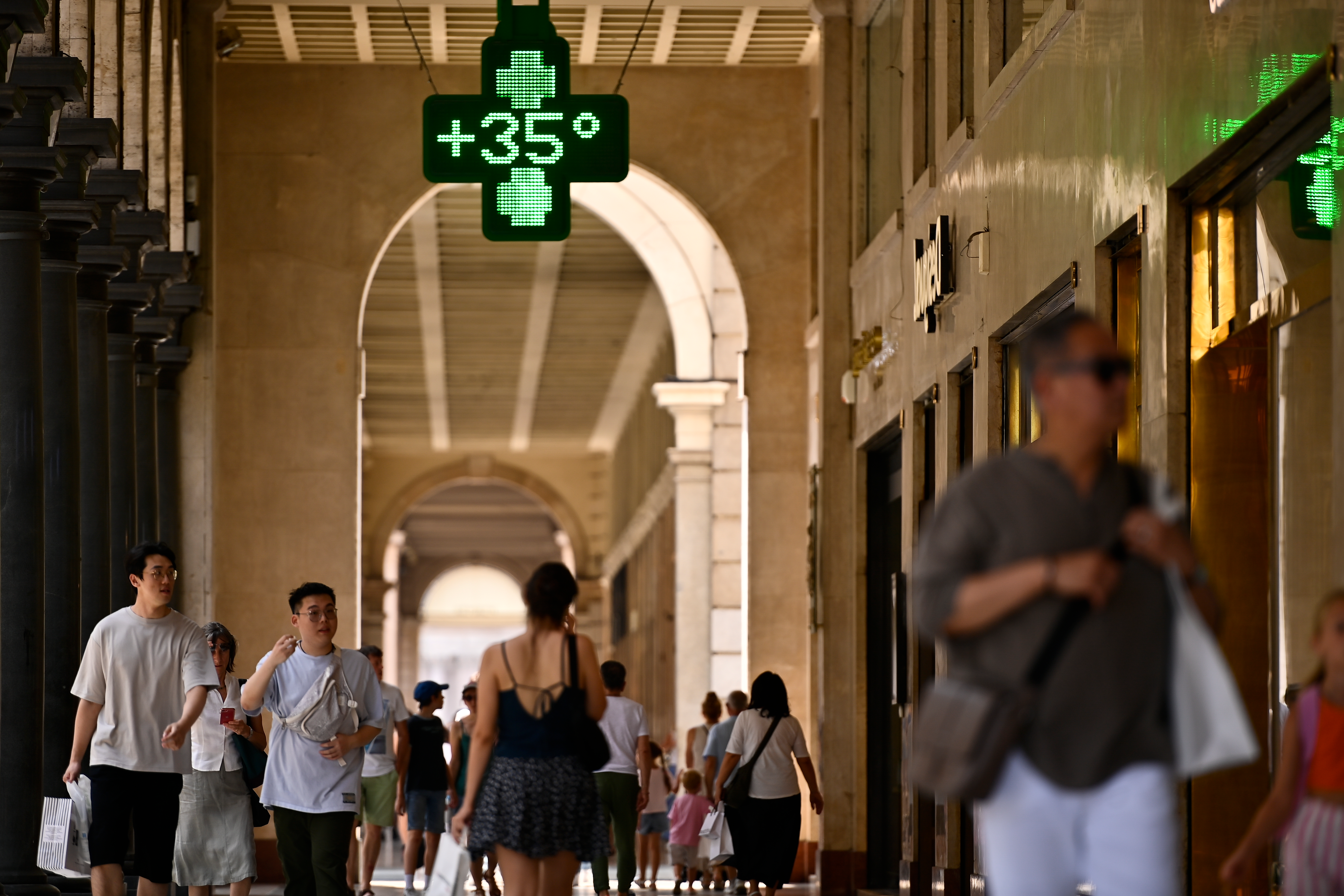 Caldo: domenica tregua in Italia, 25 città bollino verde