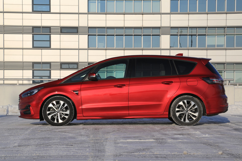 Ford S-Max 2.5 Hybrid eCVT 2021 II generacja po FL