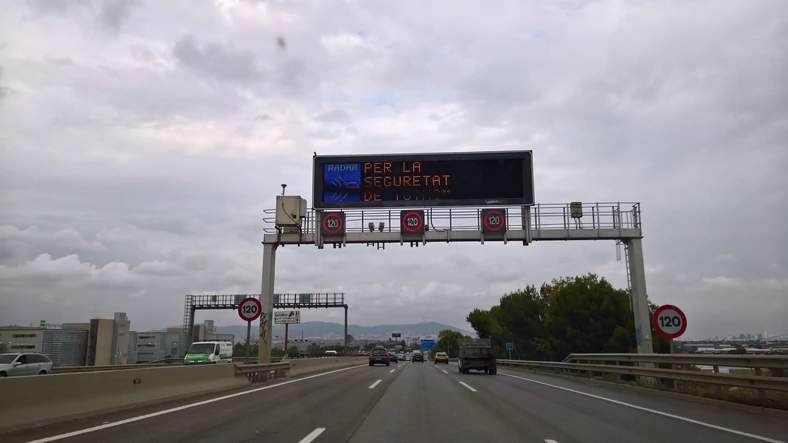 Limity prędkości na autostradzie