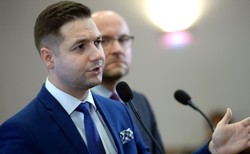 20 proc. zadośćuczynienia. Jaki przedstawił założenia "dużej" ustawy reprywatyzacyjnej