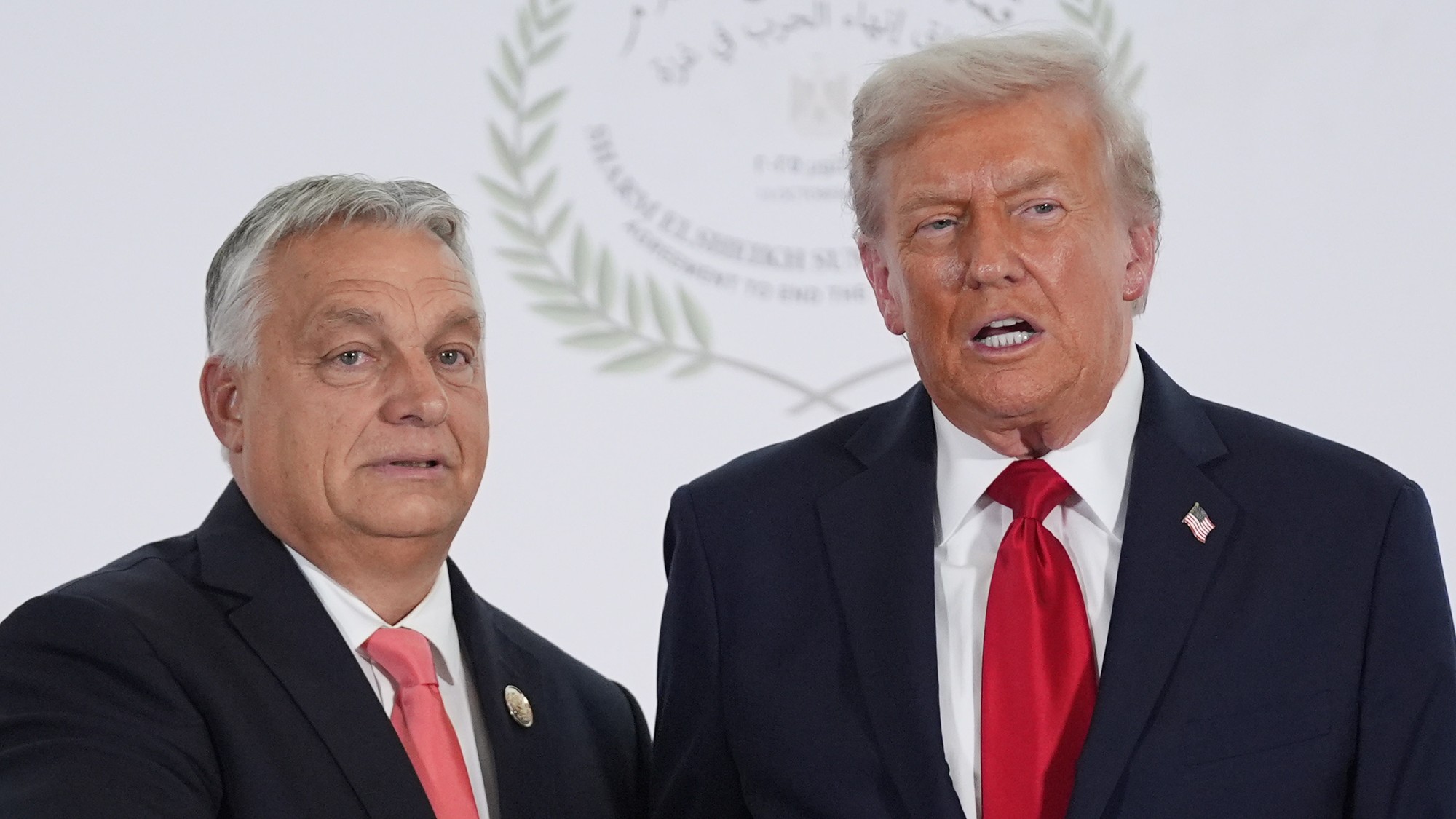 Americký prezident Donald Trump (vpravo) a maďarský premiér Viktor Orbán.