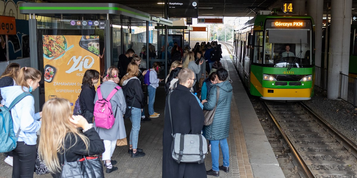 ZTM prowadzi akcję przekonywania poznaniaków, że komunikacja miejska jest tania.