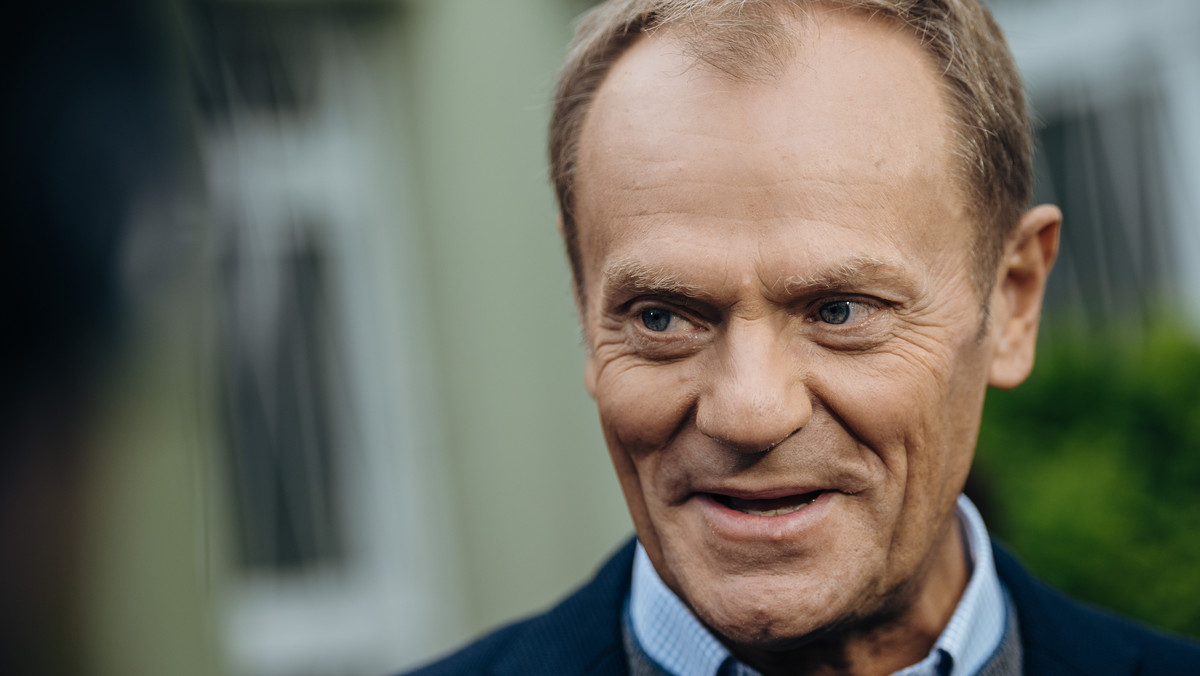 Koronawirus. Donald Tusk komentuje zalecenia ws. mycia rąk