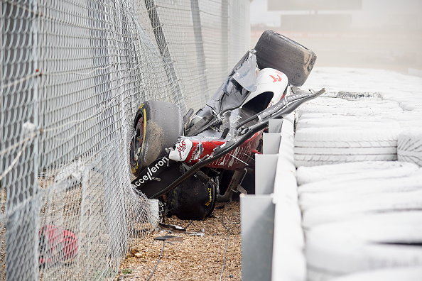 Niebezpieczny wypadek Guanyu Zhou na torze Silverstone