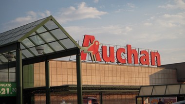 auchan wzywa klientów do pilnego zwrotu mrożonki. w środku szklane ele