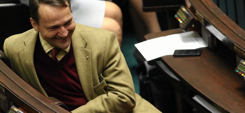 Sikorski o przegranej PO: Rozczarowanie, partii potrzebne jest nowe przywództwo