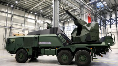 jelcz pompuje miliardy w polskie miasto. tak wygląda nowa superbroń dla wojska