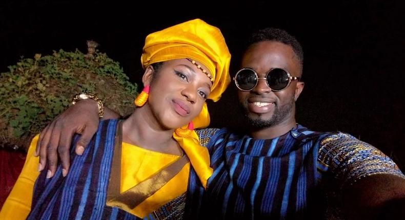 Mia (à gauche) avec son désormais ex-époux Abdou Guissé alias No Face (à droite), ensemble ils formaient le duo d'artistes connu sous le nom de Maabo.