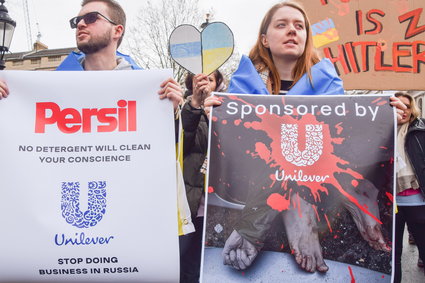 Ponoszą straty, ale się nie wycofują. Światowi giganci nadal działają w Rosji