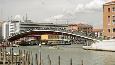 Turyści z Belgii wskoczyli do Canal Grande. Zostali surowo ukarani