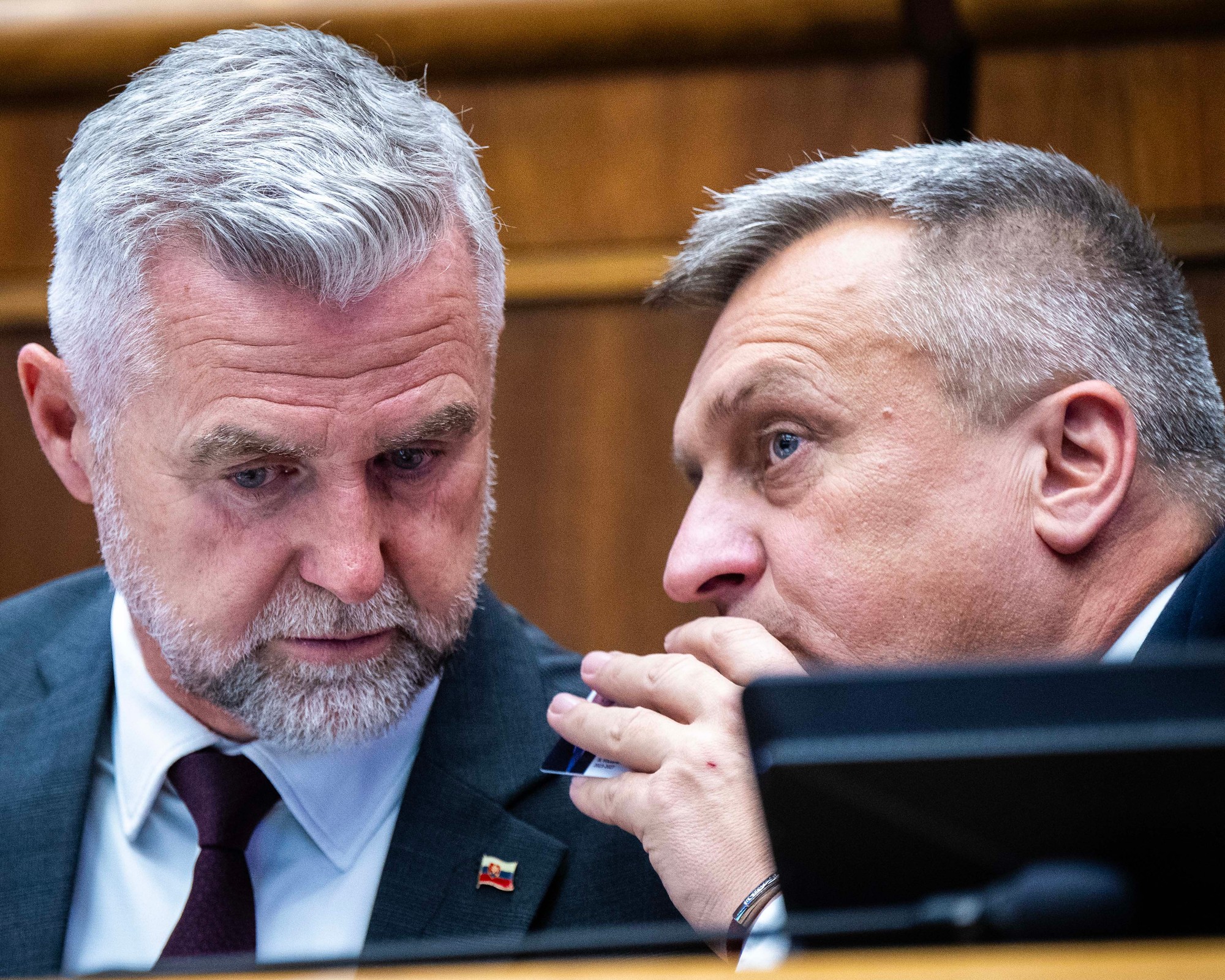 Zľava Tibor Gašpar (Smer-SD) a Andrej Danko (SNS).