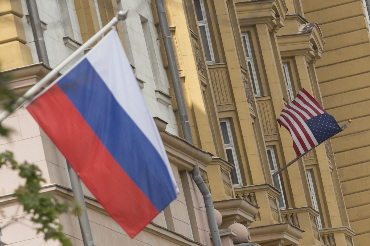 Ambasada USA w Moskwie: Amerykanie powinni natychmiast wyjechać z Rosji