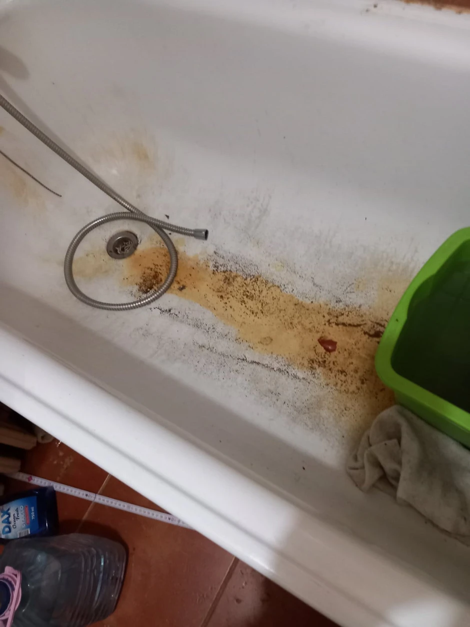 Kupatilo koje je uništeno