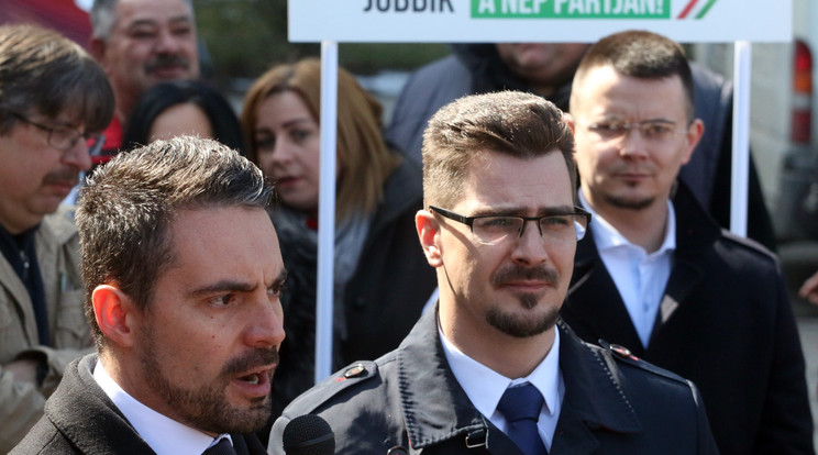 Durva vádak a Jobbik alelnöke, Janiczak Dávid ellen (jobbra) / Fotó: MTI Vajda János