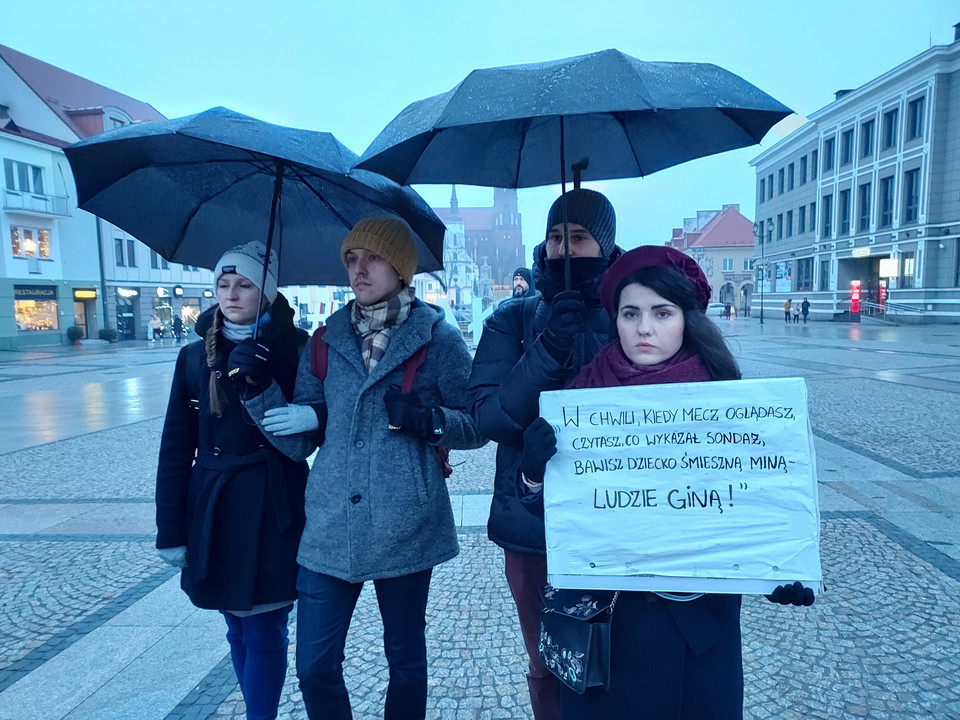"Młodzież bez granic" przeciwko nieskutecznym działaniom rządu wobec kryzysu na granicy, Białystok 2.01.2022