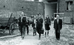 Powstanie Warszawskie. "Nie zrobiono nic, by mieszkańcom Woli pomóc uporać się z traumą..."