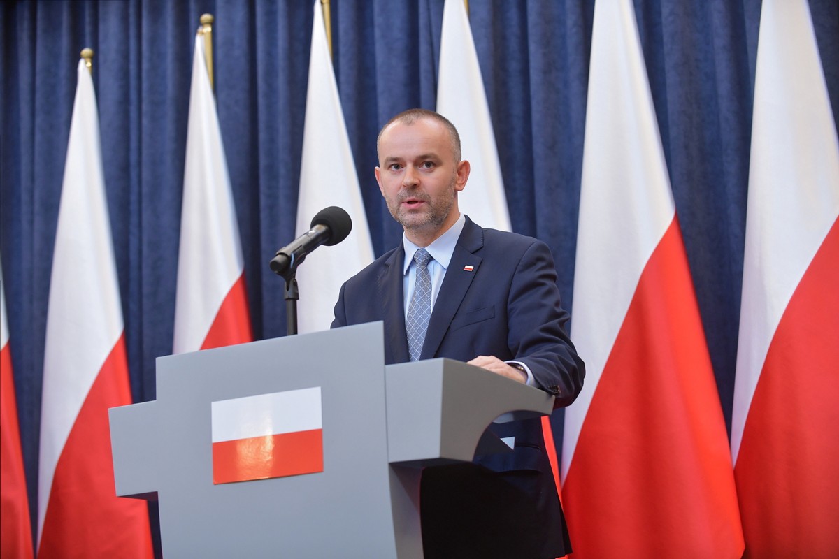 Zastępca szefa kancelarii prezydenta Paweł Mucha podczas konferencji prasowej w Pałacu Prezydenckim.