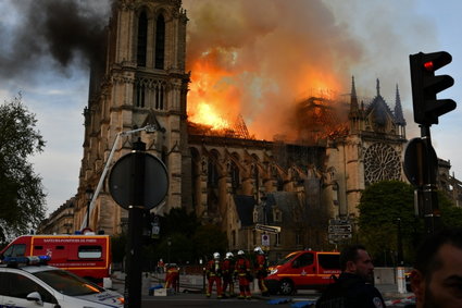 Europosłowie mogą oddać pensje na odbudowę Notre Dame. Apel szefa PE