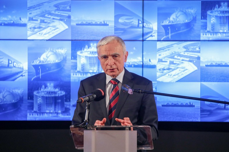 Piotr Naimski je státní tajemník v kanceláři předsedy vlády, vládní zmocněnec pro strategickou energetickou infrastrukturu