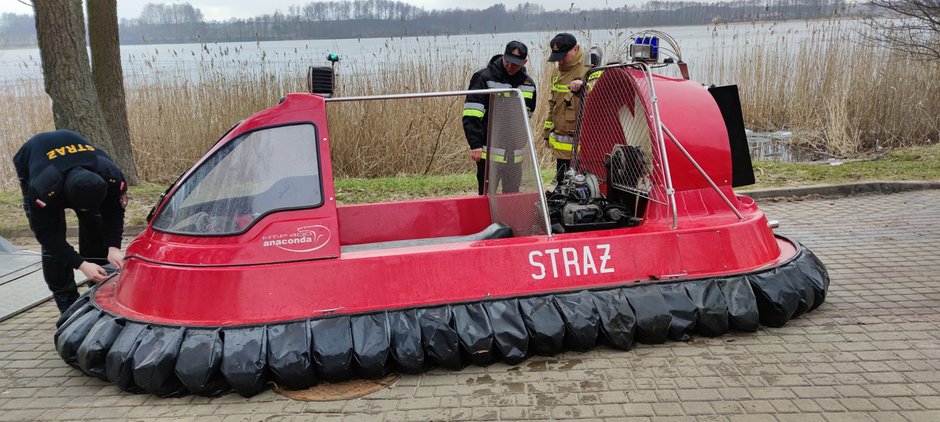 Pierwszy w Województwie Zachodniopomorskim poduszkowiec trafi na wyposażenie drawskich strażaków