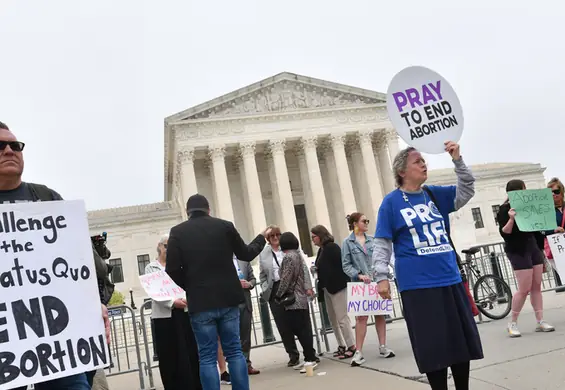 Konserwatywni sędziowie zakazali Amerykankom aborcji. O co chodzi w sprawie Roe vs. Wade?