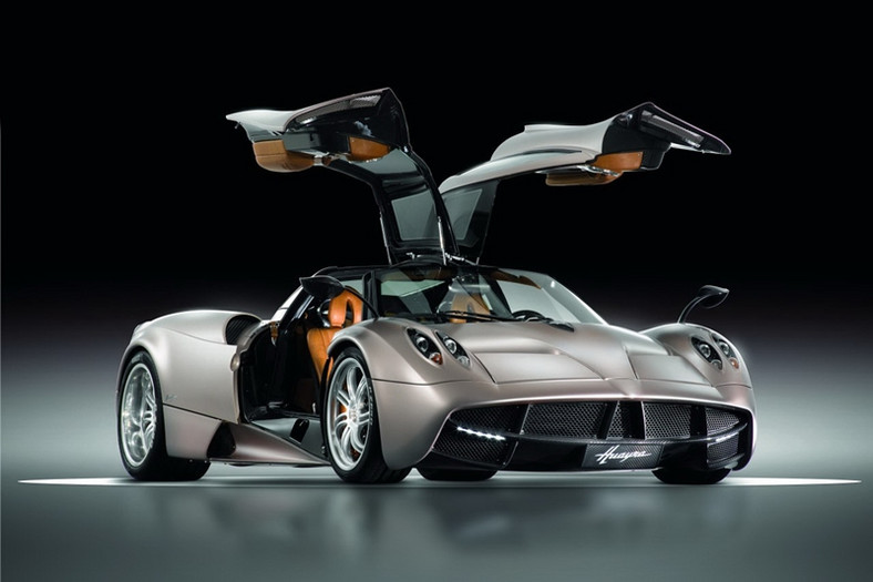 Pagani Huayra się objawiła