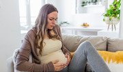 Jak rozpoznać objawy zatrucia ciążowego? Położna tłumaczy