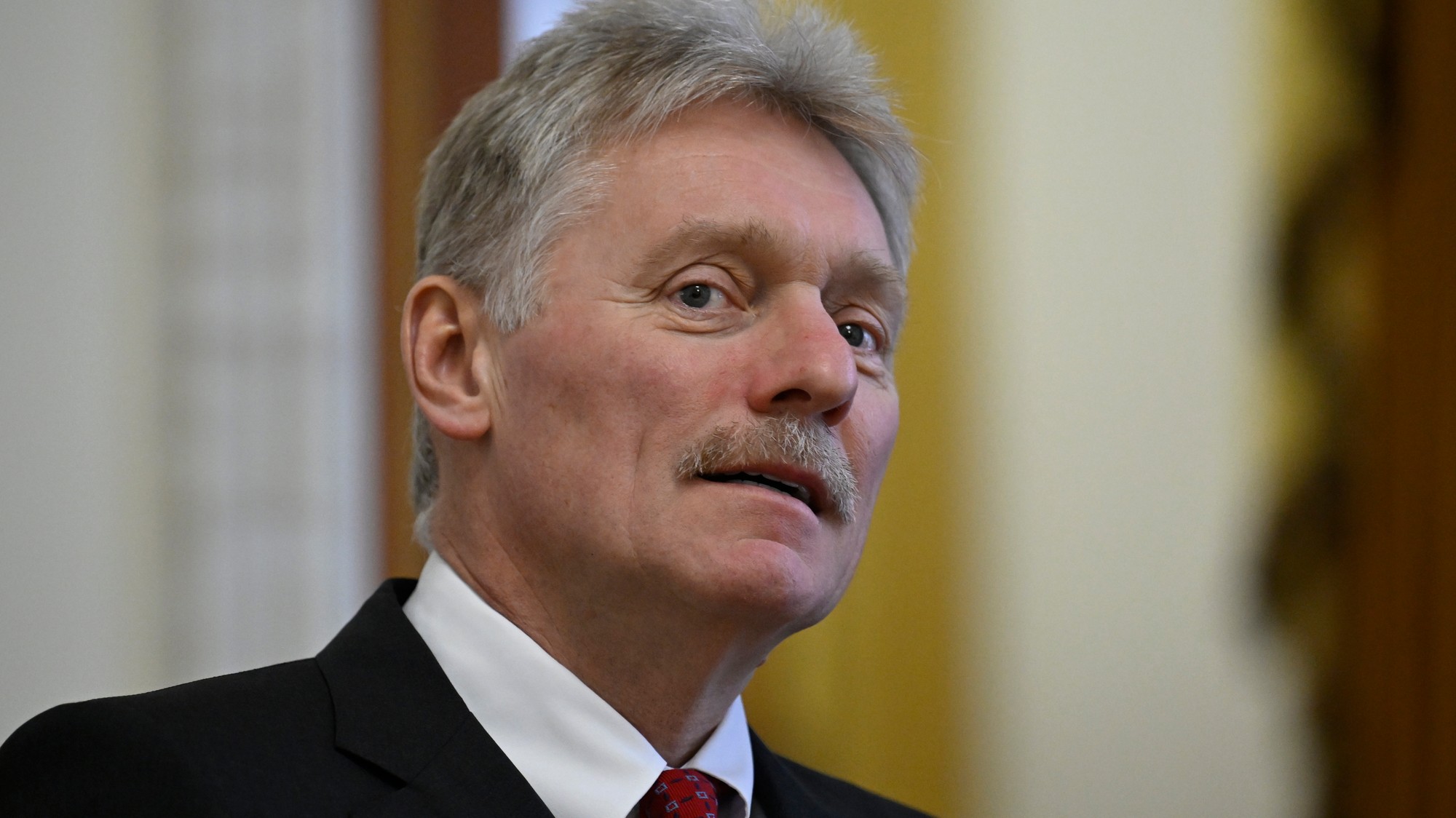 Hovorca Kremľa Dmitrij Peskov.