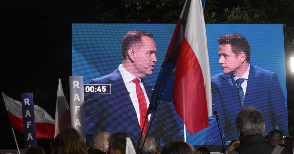 Karol Nawrocki w pętli złych słów. Ekspert: nie wygrzebie się z piekła algorytmów