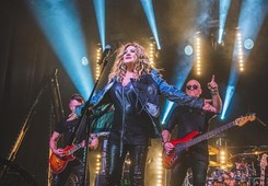 Beata Kozidrak wyjdzie za mąż? Żartobliwie wymusiła zaręczyny i dostała brylant