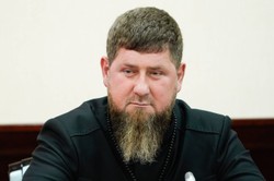 Kadyrow ciężko chory? Syn dyktatora umieścił wymowny wpis. "Niech Bóg Wszechmogący cię chroni"