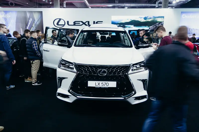 Lexus LX570