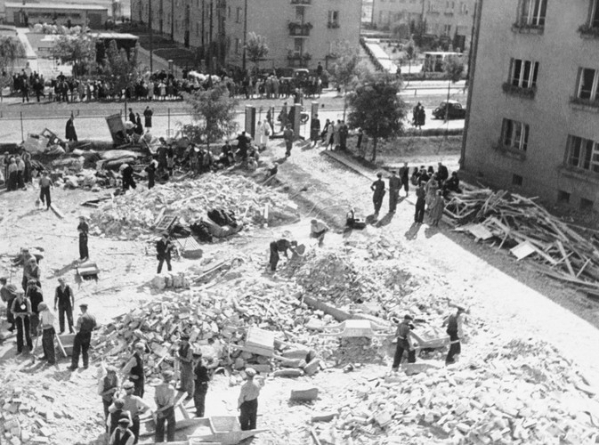 Upadek Warszawy we wrześniu 1939 roku. ARCHIWALNE ZDJĘCIA